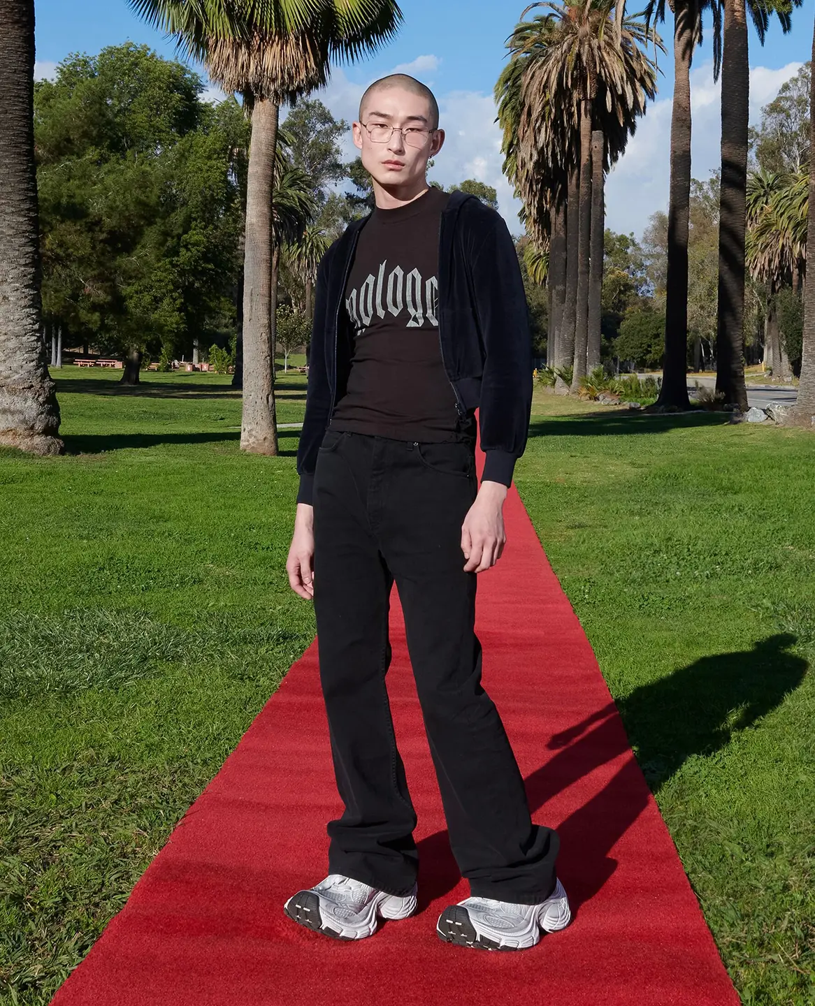 NO LOGO